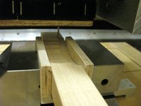 Vertiefung in Riegelführung fräsen