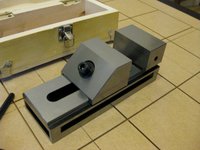 Niederzugschraubstock